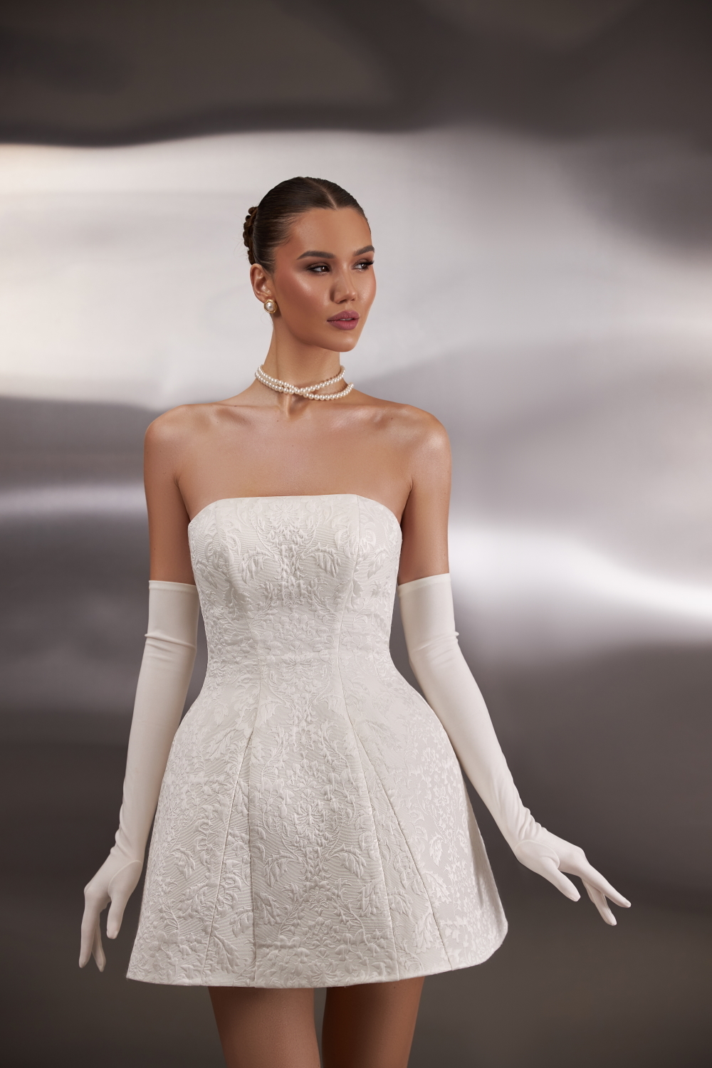 robe de mariee courte texturee pour mariage civil