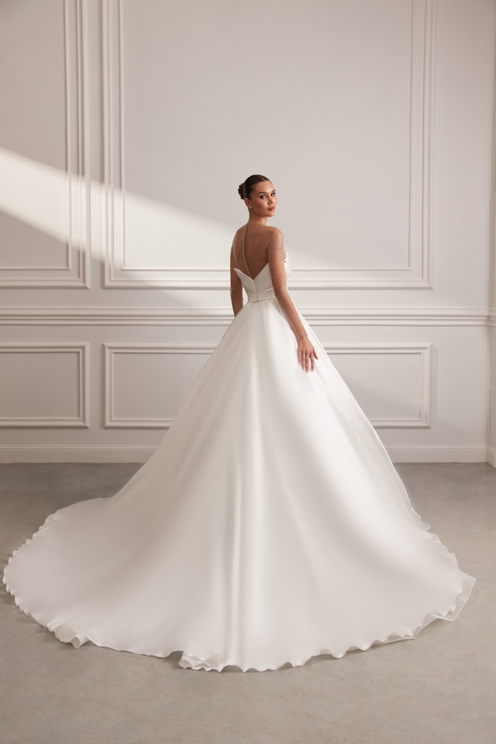 robe de mariee classique en organza de soie