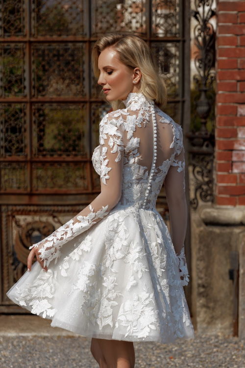 Robe de mariée courte avec boléro